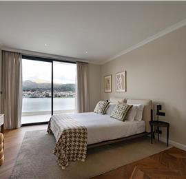 Selection of 5 bedroom seafront villas with pool on Ciovo near Trogir, sleeps 10